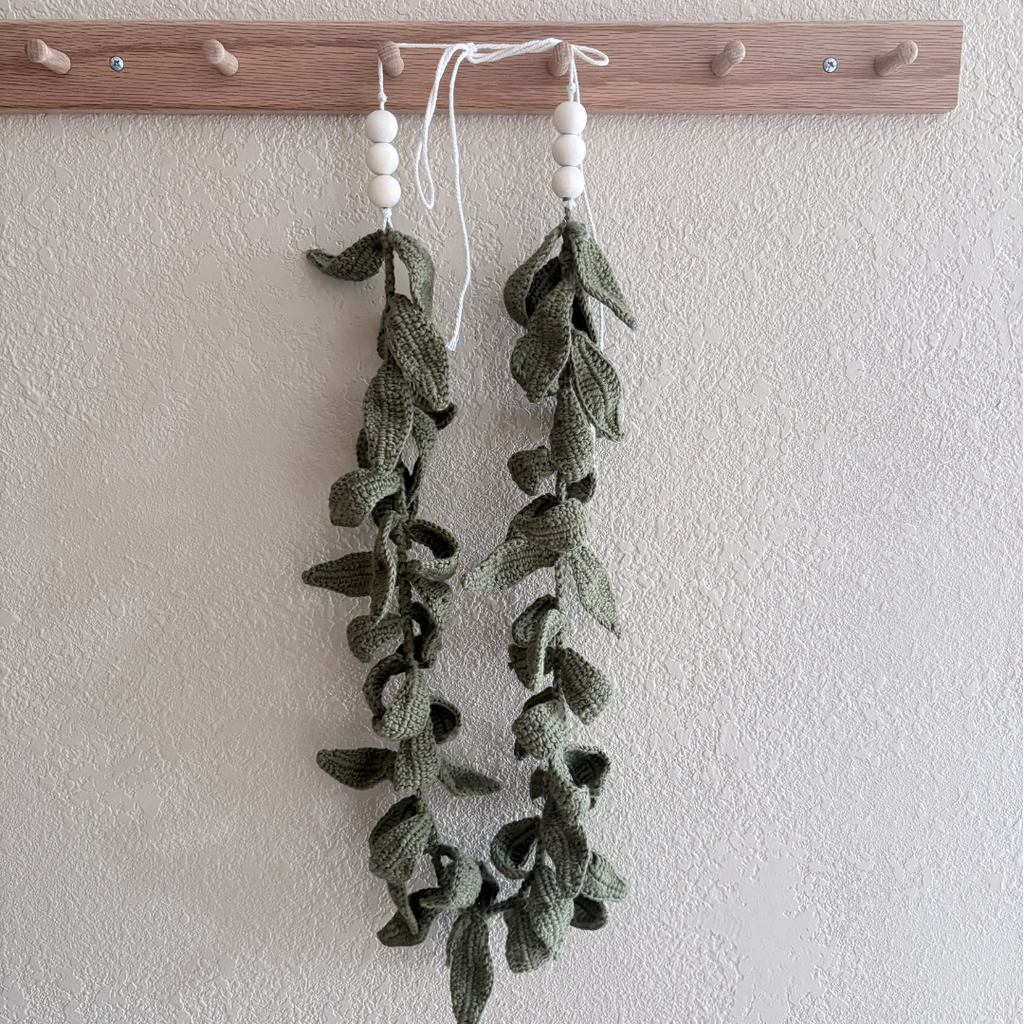 Ti Leaf Crochet Lei