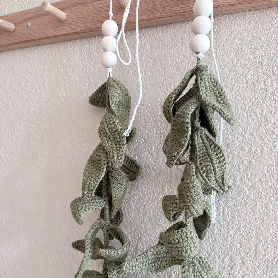 Ti Leaf Crochet Lei